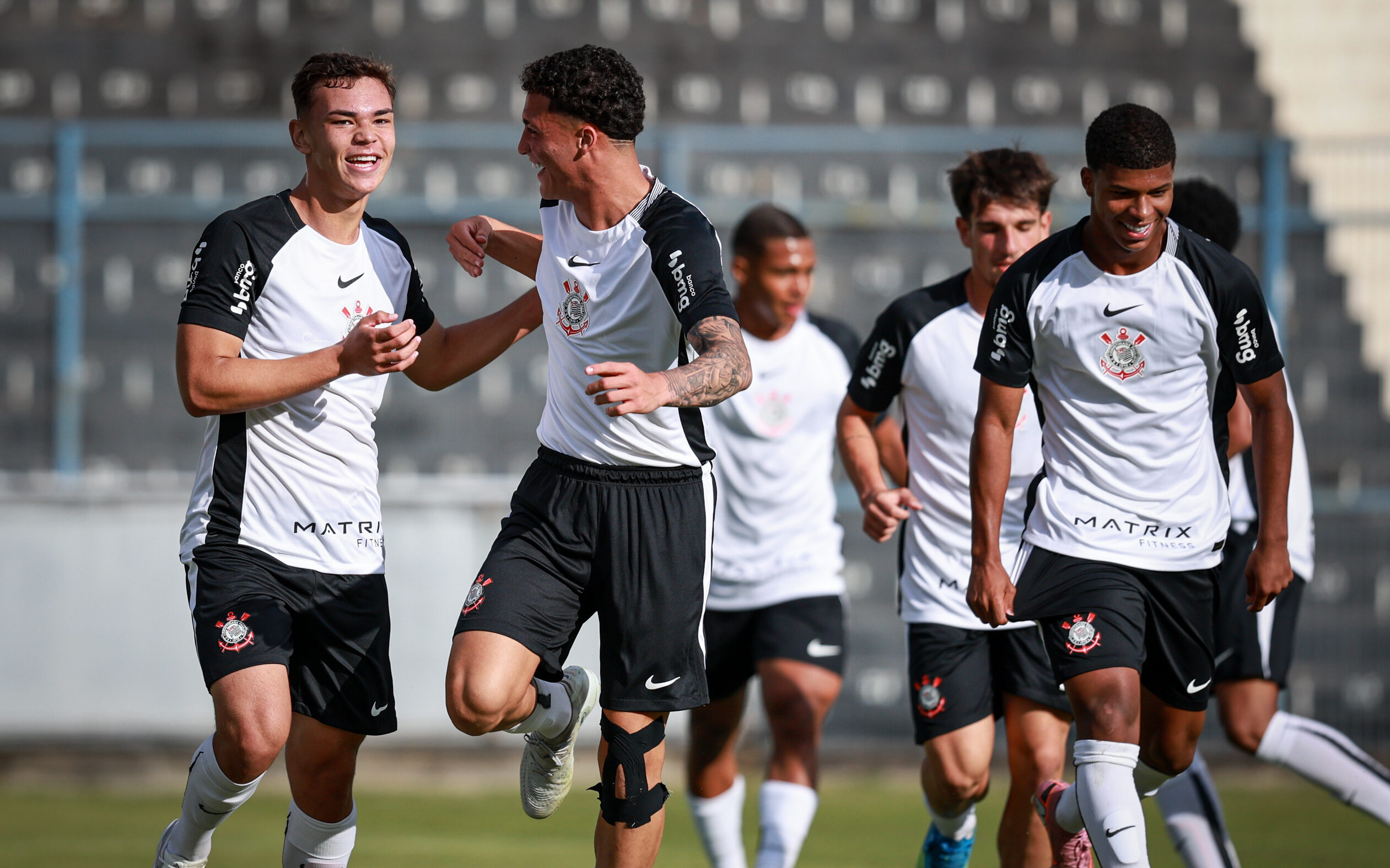Corinthians reduz custos da base em 60% no primeiro ano de gestão
