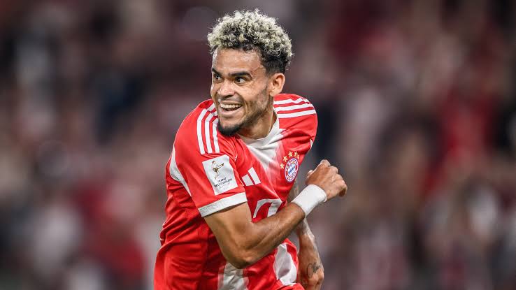 Luis Díaz brilha com hat-trick e Bayern goleia o Leipzig na Bundesliga