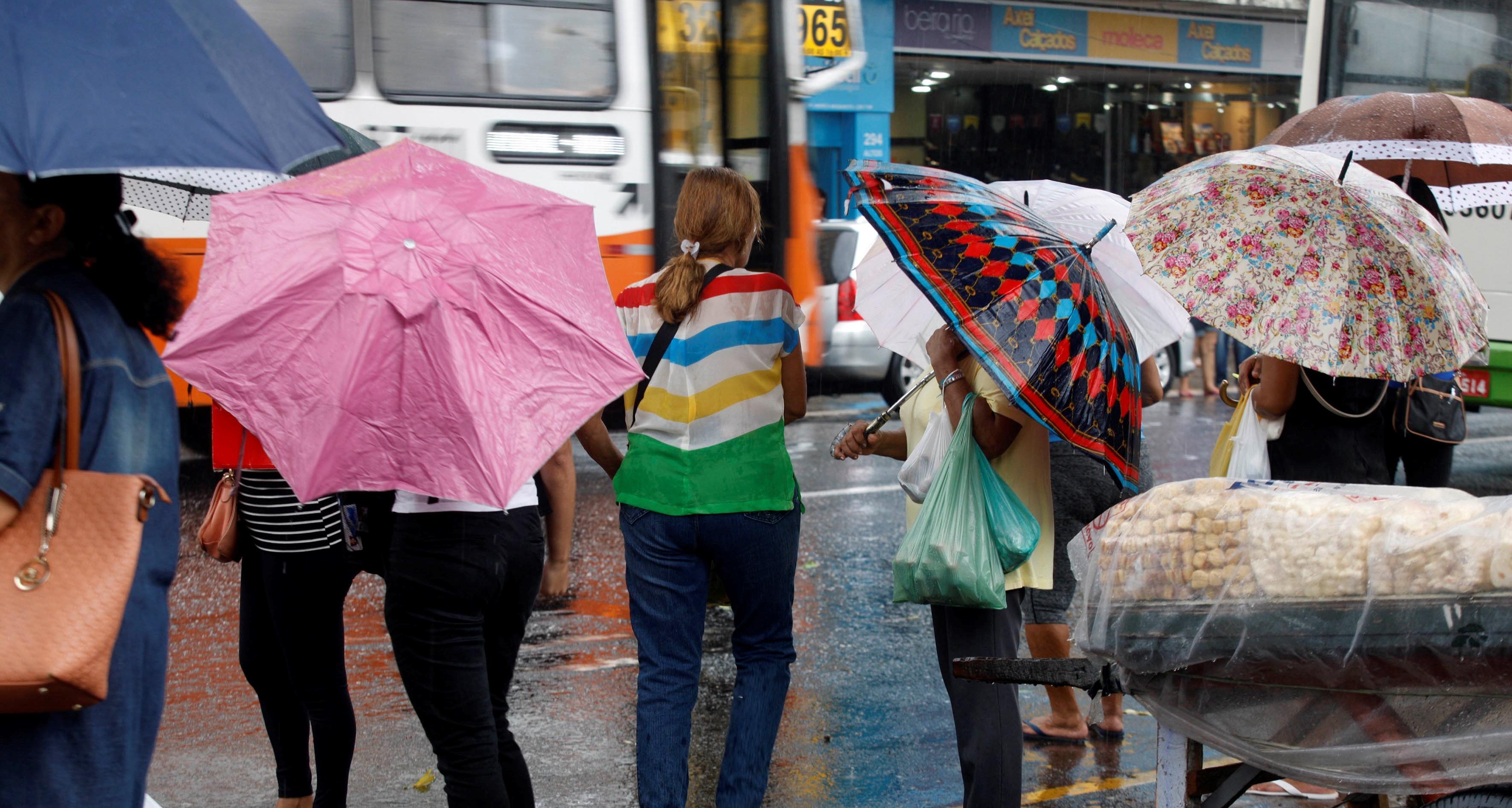 Inmet emite alerta para tempestades em diversas regiões do País