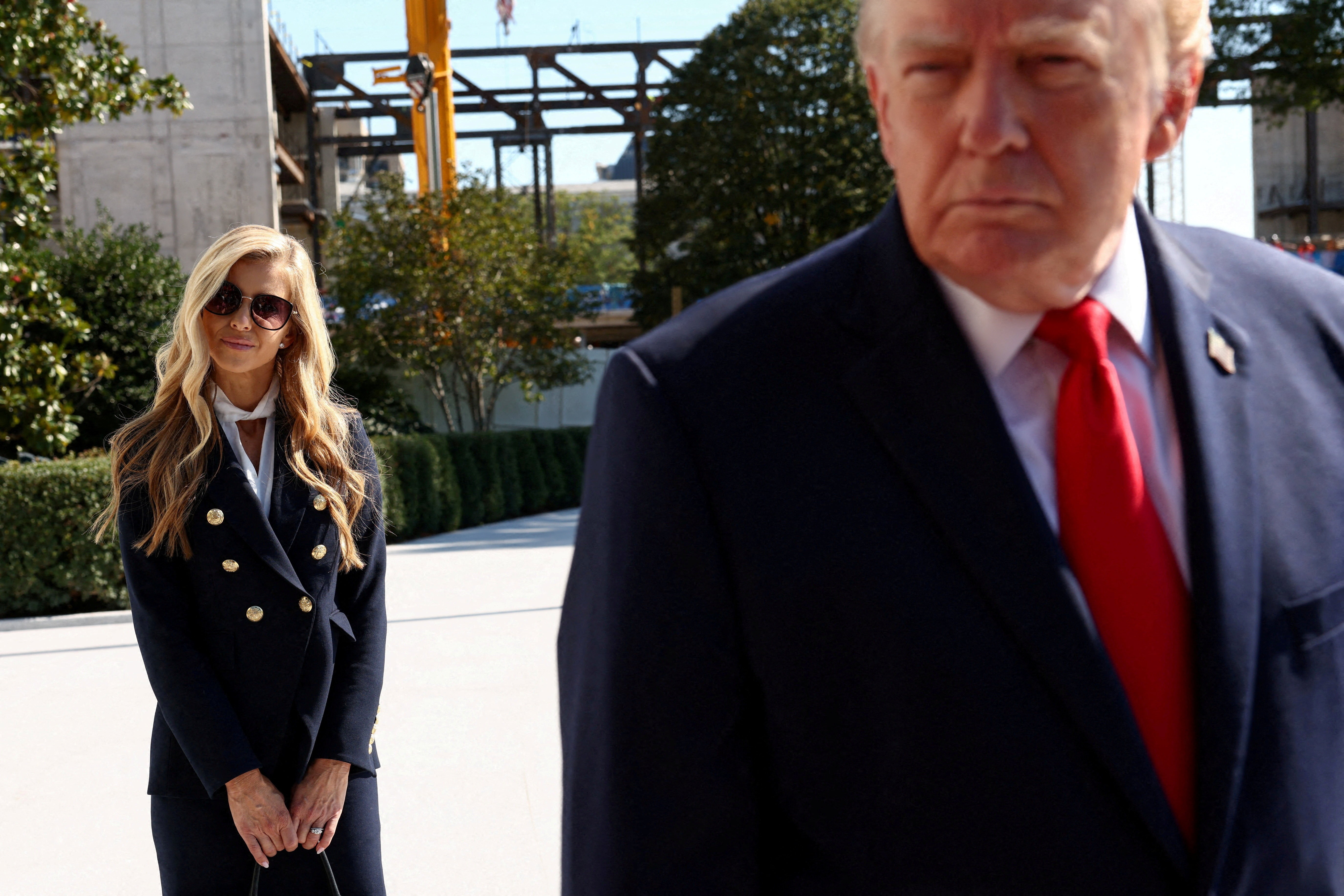 Nova secretária de imprensa de Trump deixa o cargo após polêmicas