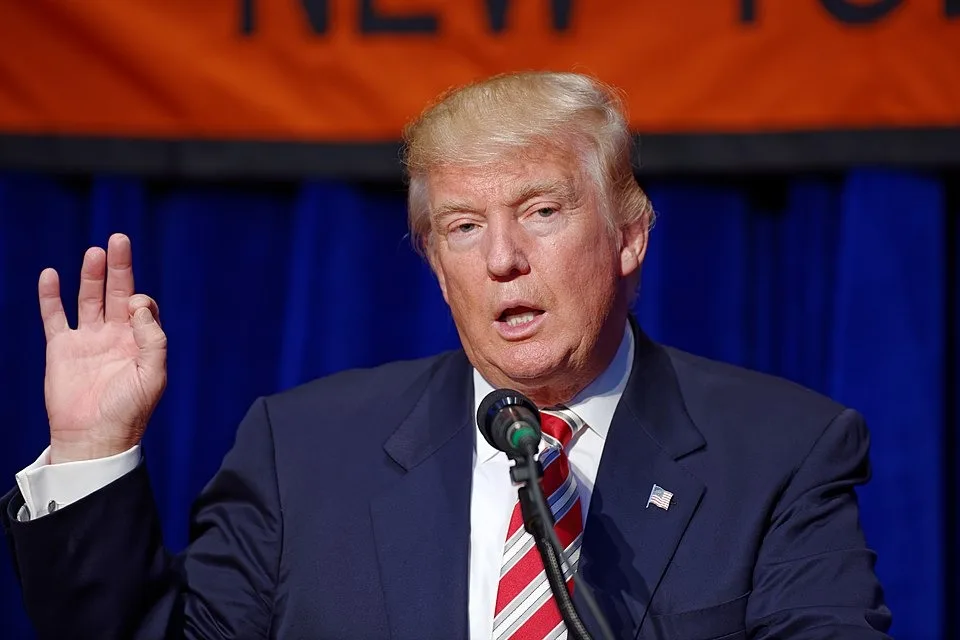 Trump afirma que seguiu pedido de Lula para não interferir na eleição