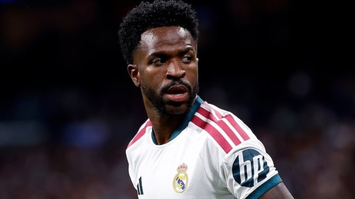 Jornal espanhol classifica fase de Vini Jr. no Real Madrid como fundo do poço