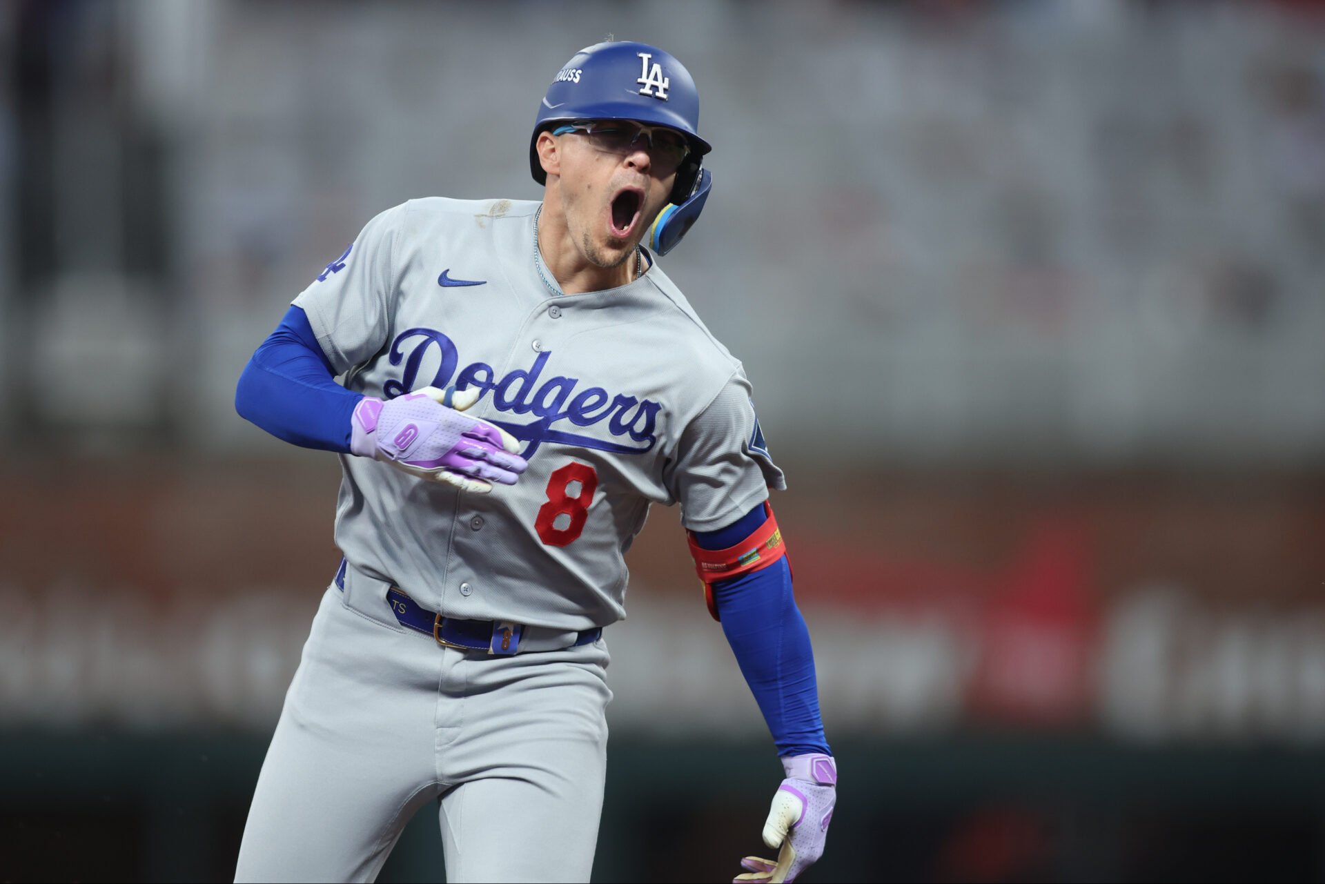 Kiké Hernández ultrapussa Babe Ruth em home runs na pós-temporada da MLB