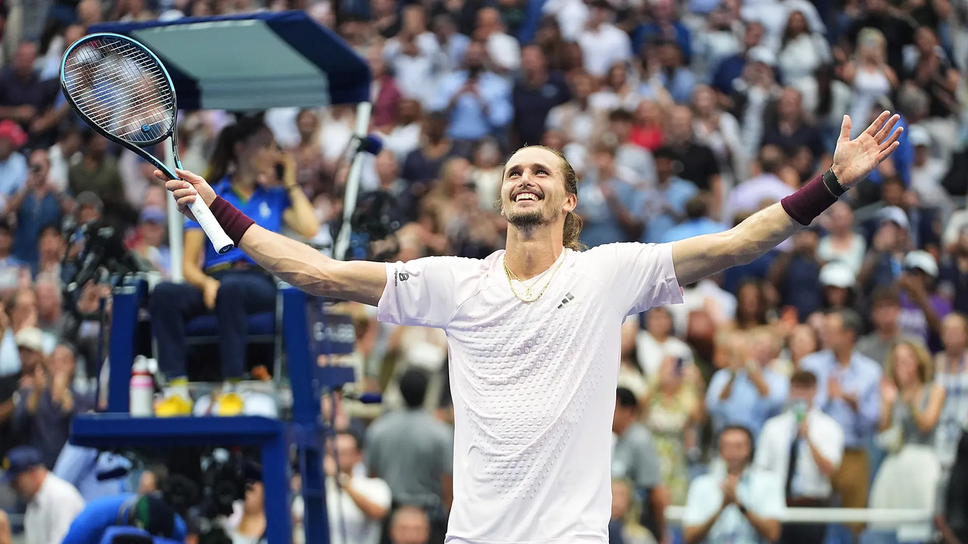 Alexander Zverev encaminha liderança do ranking mundial de tênis