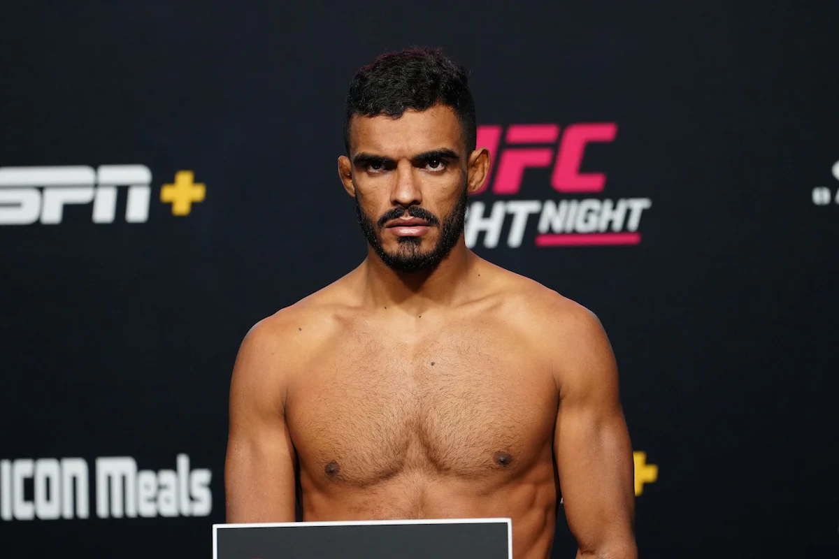 Ismael Bonfim é demitido do UFC após derrota e problema com a balança