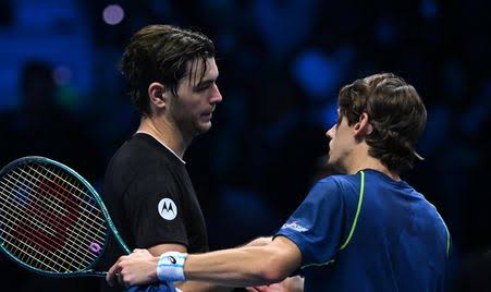 Taylor Fritz e Alex de Minaur movimentam disputa por vagas no ATP Finals