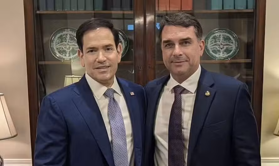 Parlamentares dos EUA cobram Rubio sobre fuga de Flávio Bolsonaro