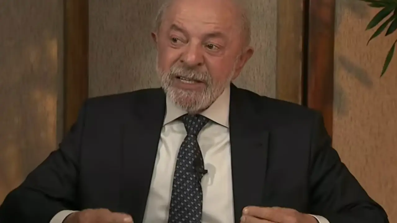 Mudanças na escala de trabalho 6x1 são debatidas pelo presidente Lula