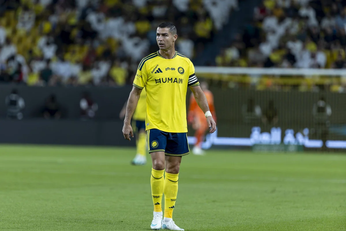 Al-Nassr e Neftchi têm jogo atrasado em Riade por alerta de segurança