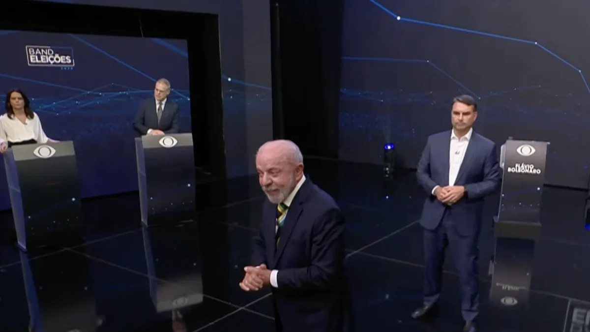 Lula condiciona debate na TV Globo à quebra de sigilo por Flávio Bolsonaro