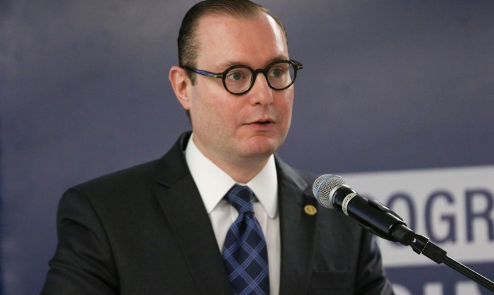 Zanin pede pareceres sobre ação do PSD que questiona 1º turno no Rio