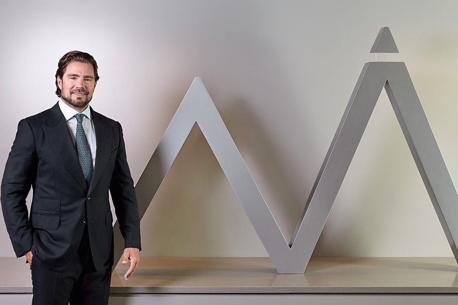 Mensagens de ex-banqueiro apontam tentativas de influenciar a imprensa