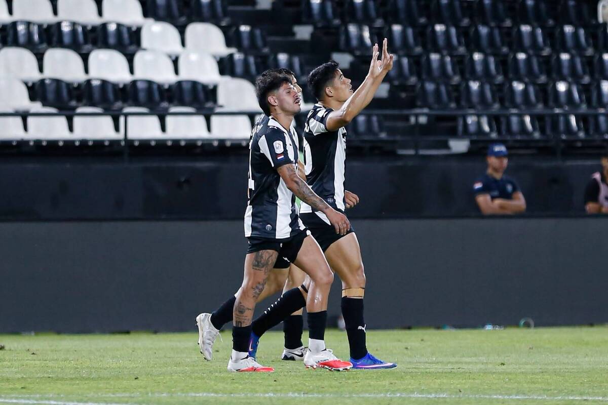 Libertad vence o Sportivo Luqueño e assume liderança provisória