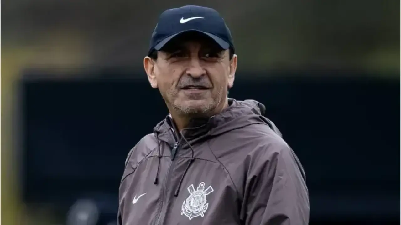 Ramón Díaz recusa proposta do Corinthians e aguarda investida do River Plate
