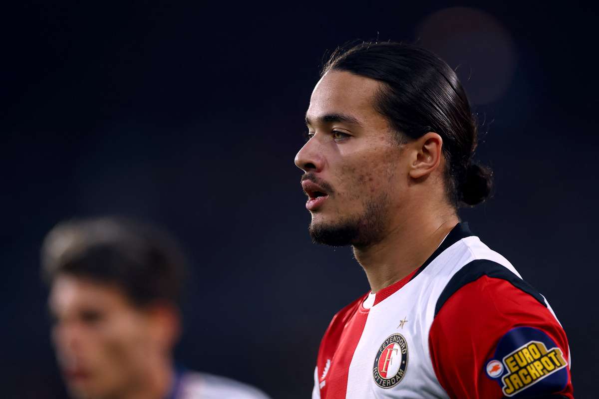 Feyenoord revela proposta recusada do Al Ittihad por jogador