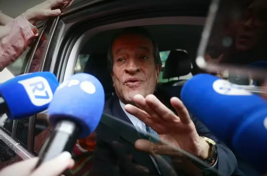 Valdemar Costa Neto critica carta de Flávio Bolsonaro e diz que pai não sabia