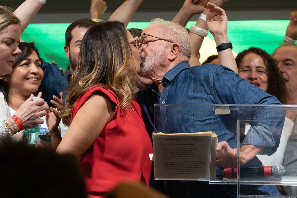 Janja destaca vitória popular após reeleição de Lula na Paulista