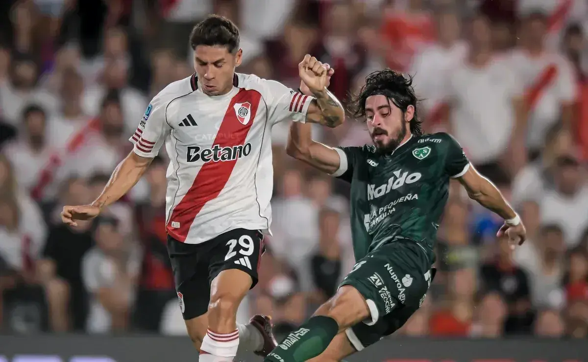 River Plate empata com Sarmiento e segue fora da zona de classificação