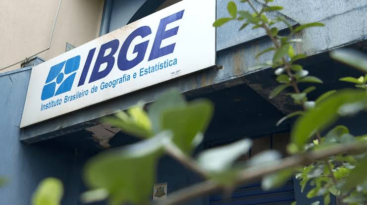 IBGE aponta exclusão digital e barreiras para pessoas com deficiência no Brasil