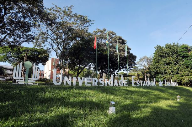 Vestibular 2027 da UEL movimenta Londrina com provas e gabarito