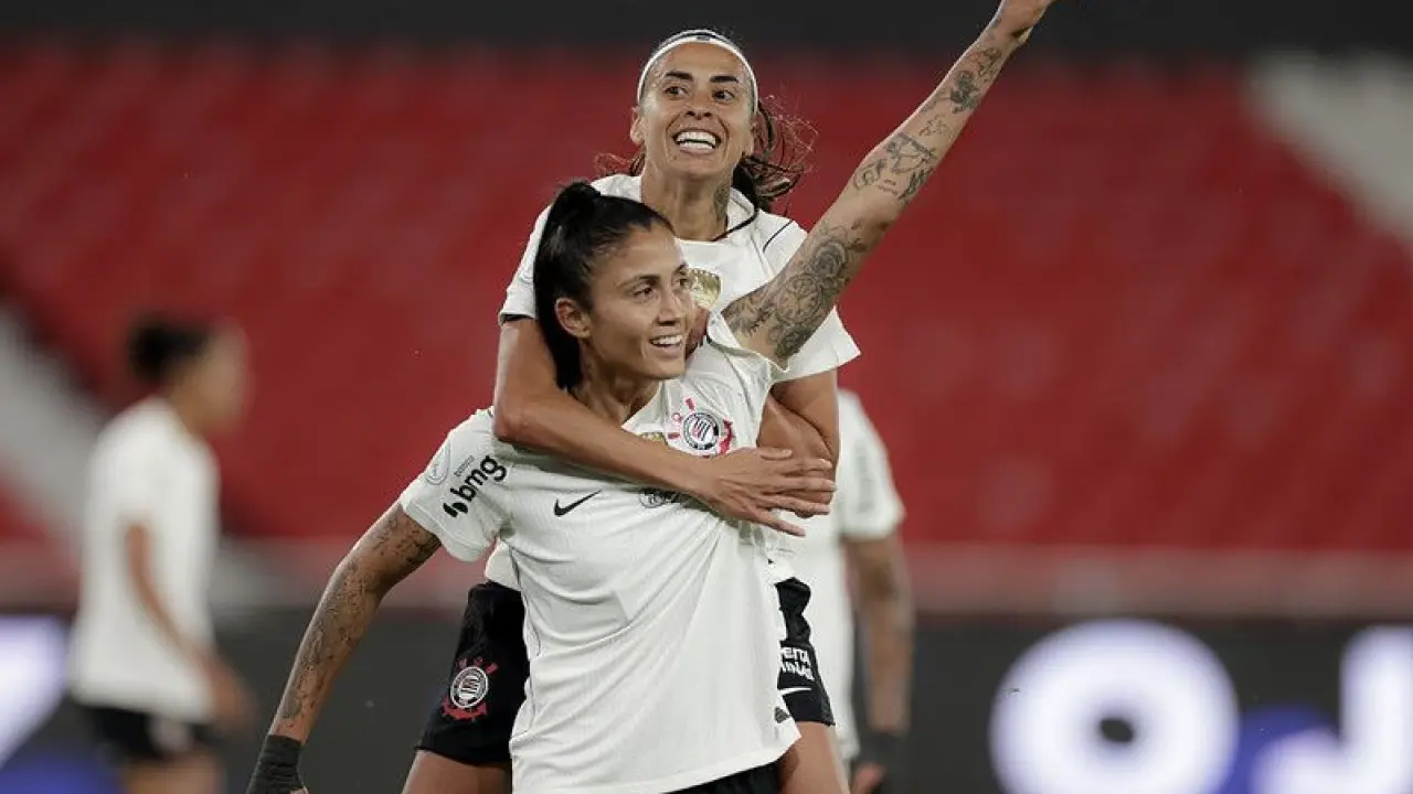 Corinthians goleia o Caracas e avança às quartas da Libertadores