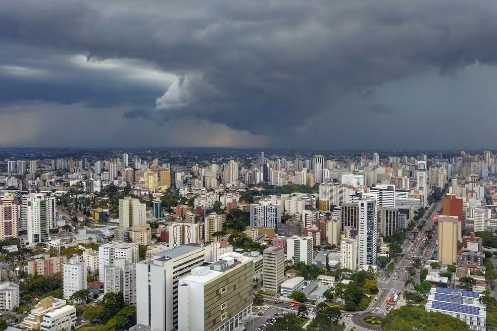 Paraná registra trégua nas chuvas após temporais históricos e estragos