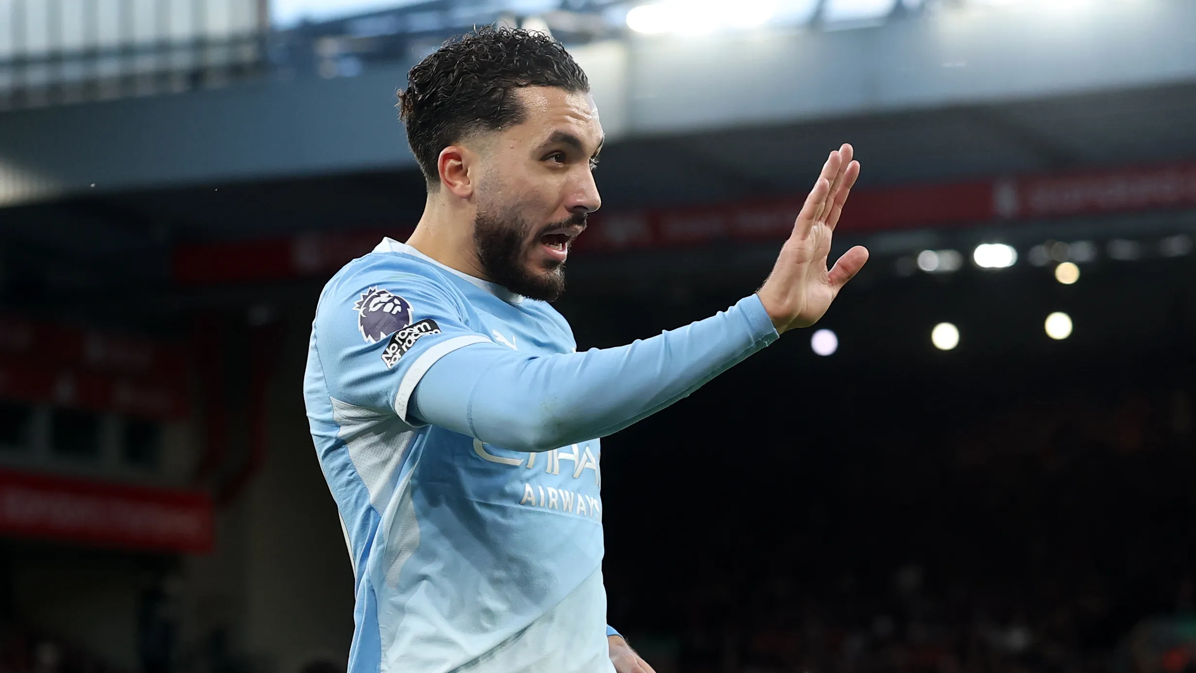Rayan Cherki recebe elogios de Enzo Maresca no Manchester City