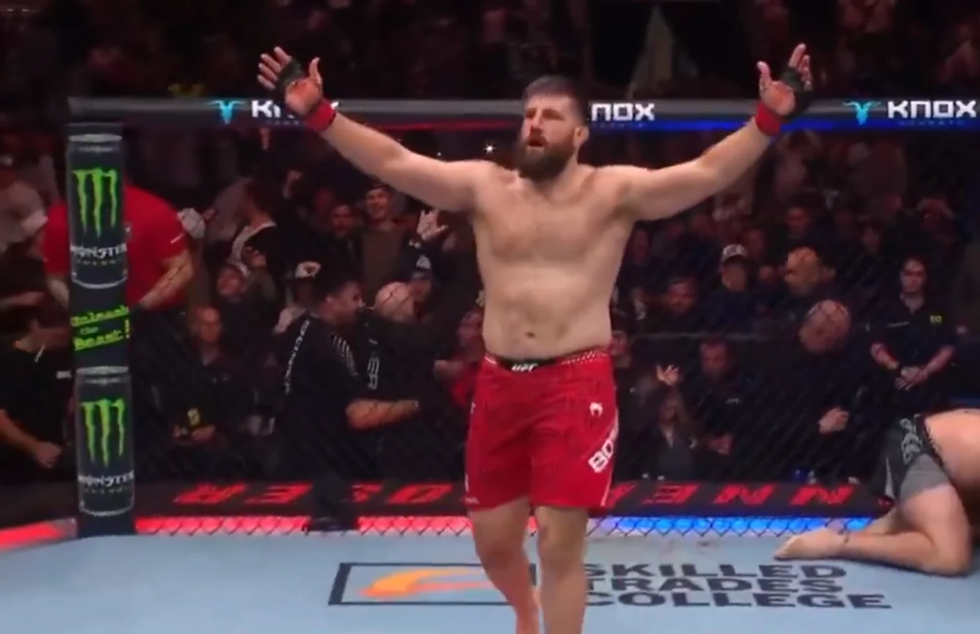 Tanner Boser vence Jhonata Diniz por nocaute técnico no UFC Edmonton