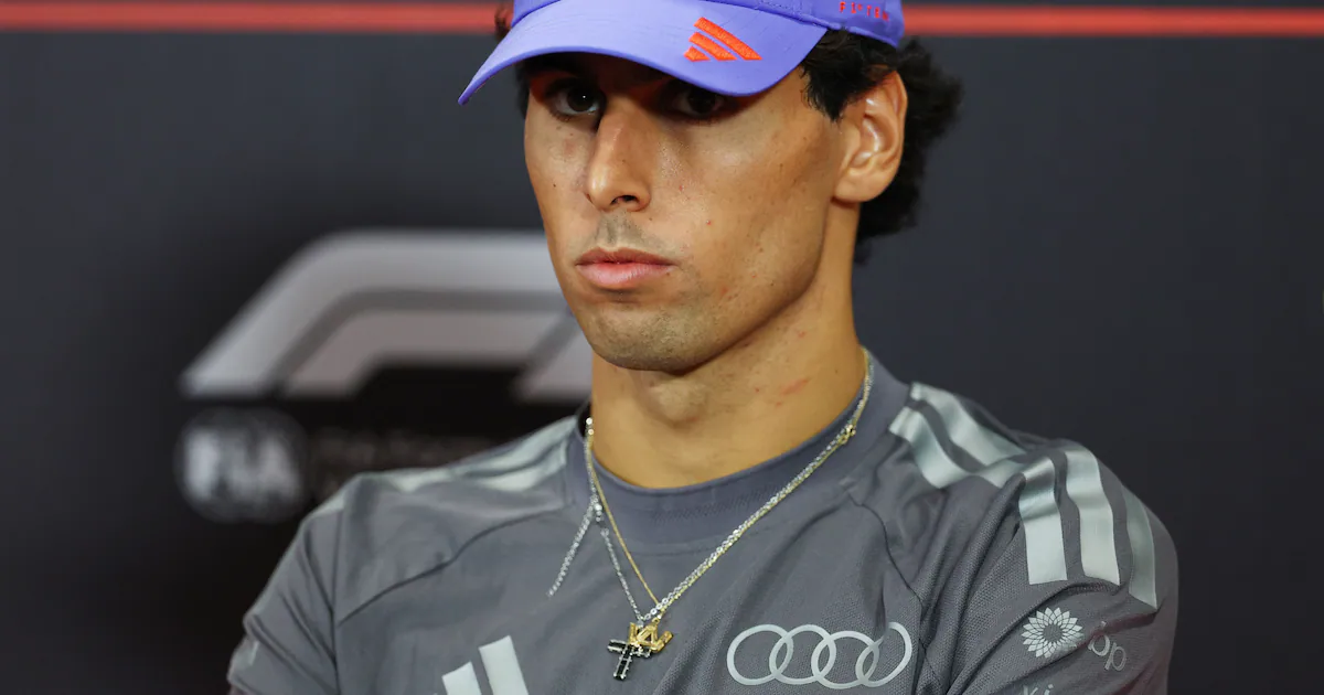 Gabriel Bortoleto é punido por troca de motor e larga no fim do grid