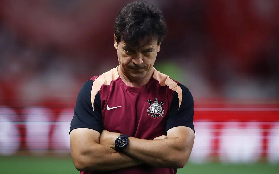 Corinthians demite Fernando Diniz após derrota para o Internacional