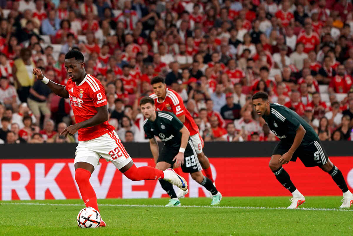 Benfica goleia o Celtic por 4 a 1 na Liga Europa