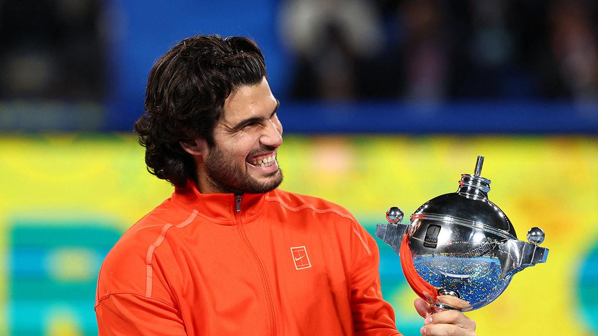 Carlos Alcaraz conquista o título do ATP 500 de Tóquio