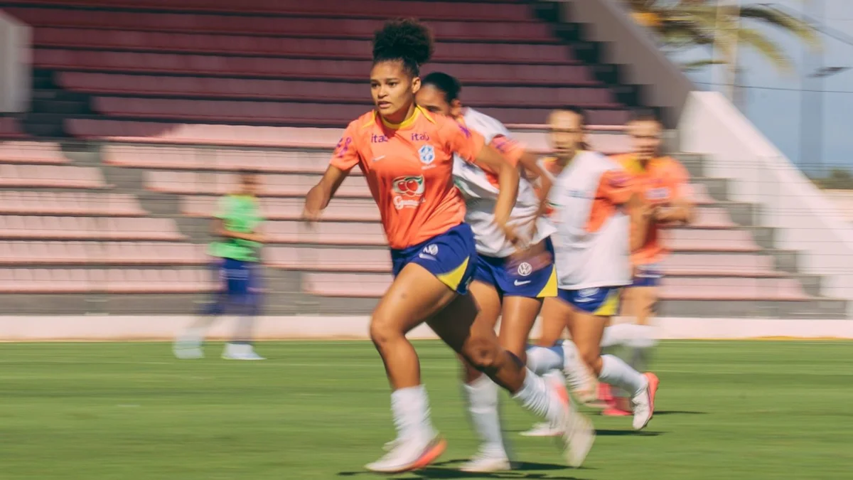 Seleção Brasileira feminina sub-17 intensifica treinos no Marrocos