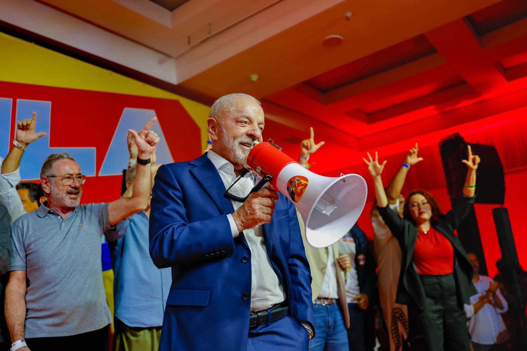 Campanha de Lula articula força-tarefa digital com jovens e influenciadores