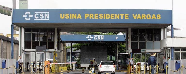 Ações da CSN lideram quedas na Bolsa em dia de aversão ao risco