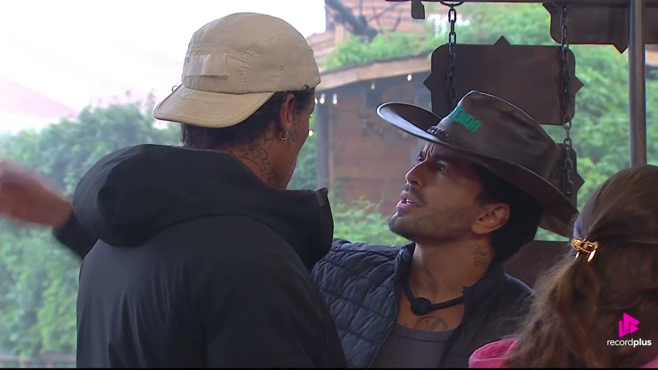 Murilo Dias e Alfredo Amaral batem boca em A Fazenda 18