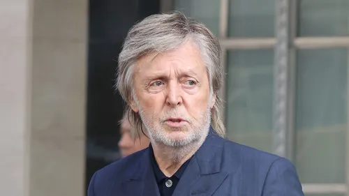 Paul McCartney critica representação de sua altura em biopics dos Beatles