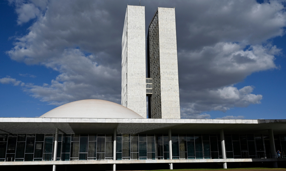 Alianças políticas e debates sobre soberania marcam cenário eleitoral