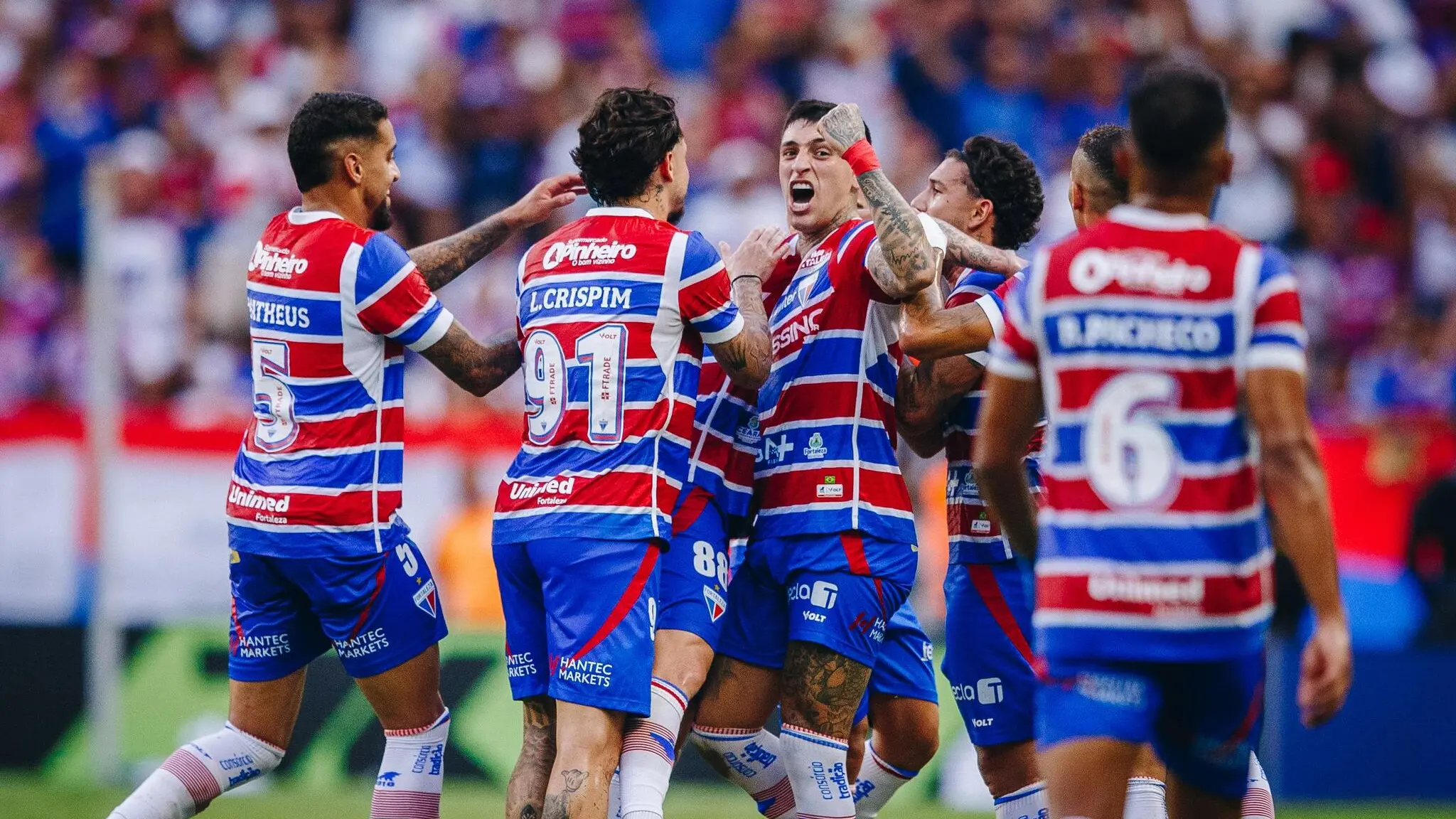 Fortaleza vence o Sport por 2 a 0 e encosta na liderança da Série B