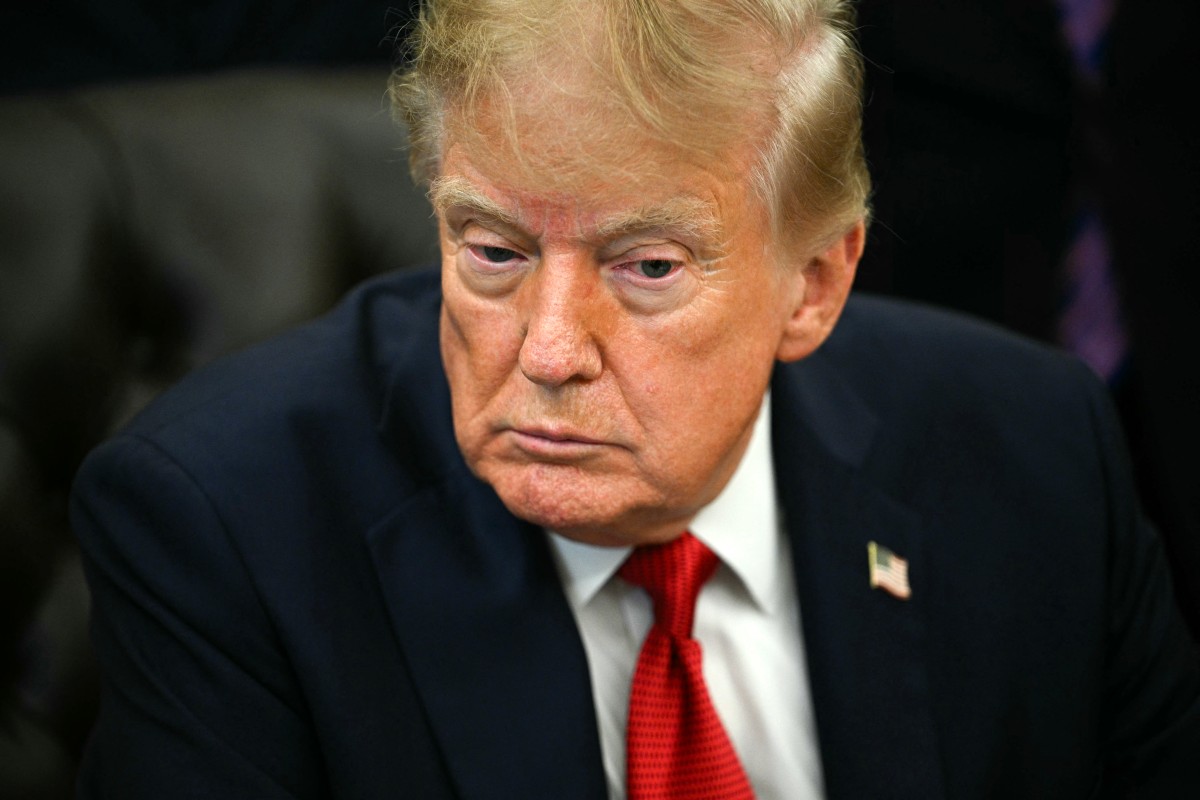Juiz ordena que Donald Trump preste depoimento em processo contra a BBC