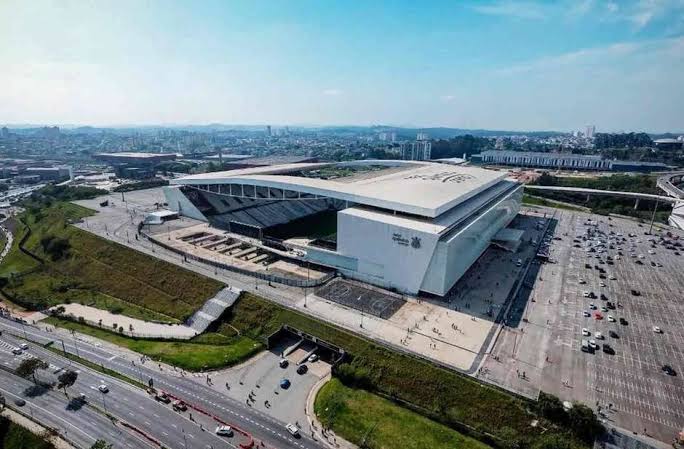 Ministério Público cobra o Corinthians sobre dívida com a Caixa