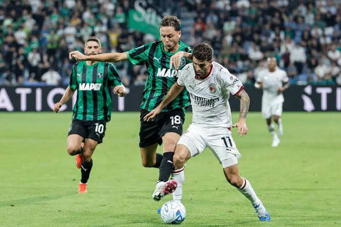 Empate do Milan com o Sassuolo gera críticas da diretoria e de Amorim