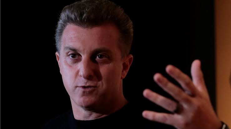 Expectativa sobre o voto de Luciano Huck após manifestações da família