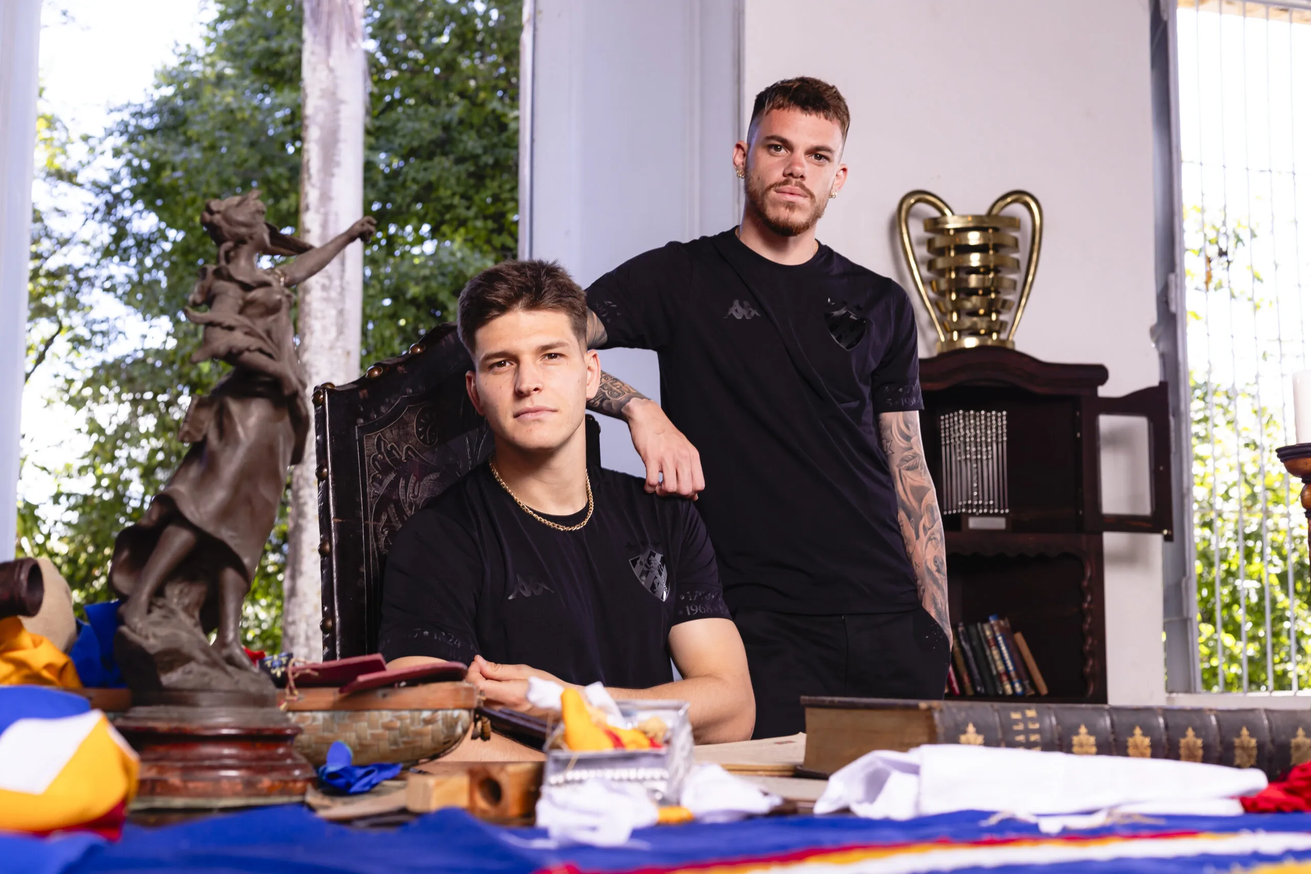 Sport lança terceiro uniforme com estilo all black e foco na história