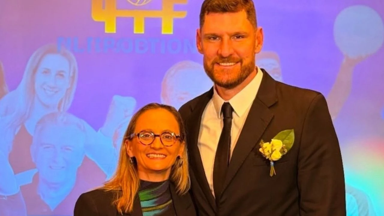 Fabi Alvim e Alison entram para o Hall da Fama do vôlei
