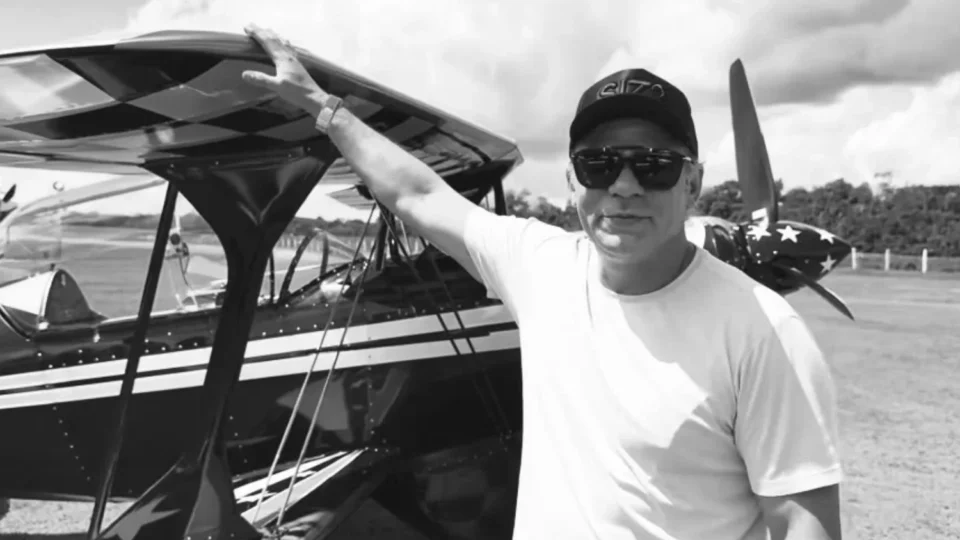 Queda de avião de pequeno porte mata empresário Victor Simões em SP
