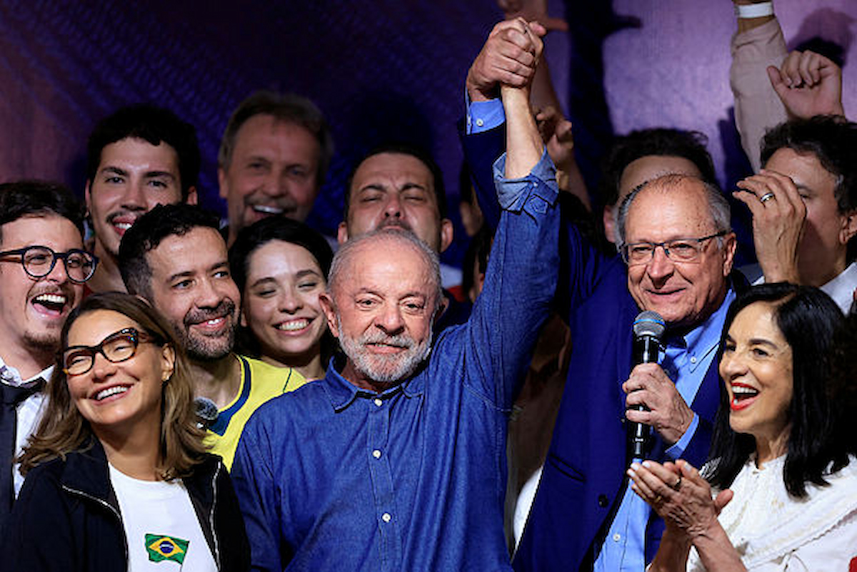 Lula é reeleito para quarto mandato presidencial e acumula recordes