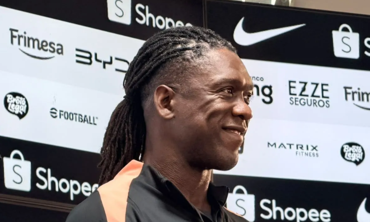 Seedorf assume o Corinthians e busca reação contra o rebaixamento