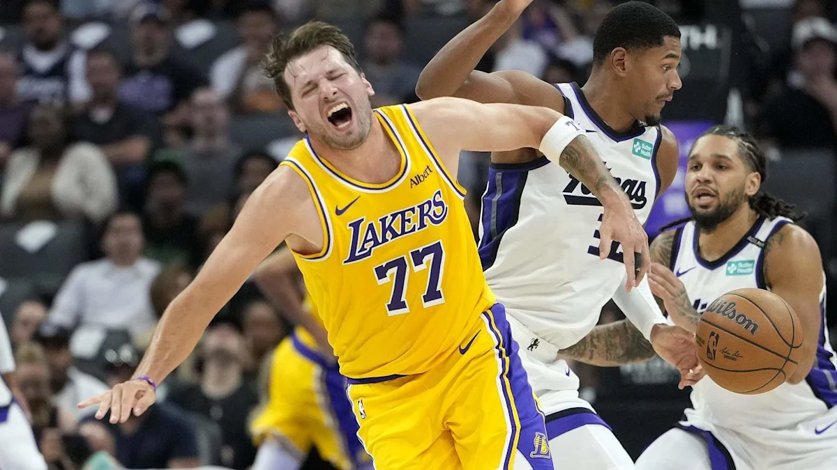 Lakers estreiam na pré-temporada com vitória expressiva sobre o Kings