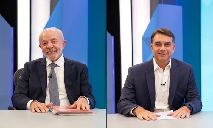 Debate presidencial na Band reúne Lula e Flávio Bolsonaro neste domingo